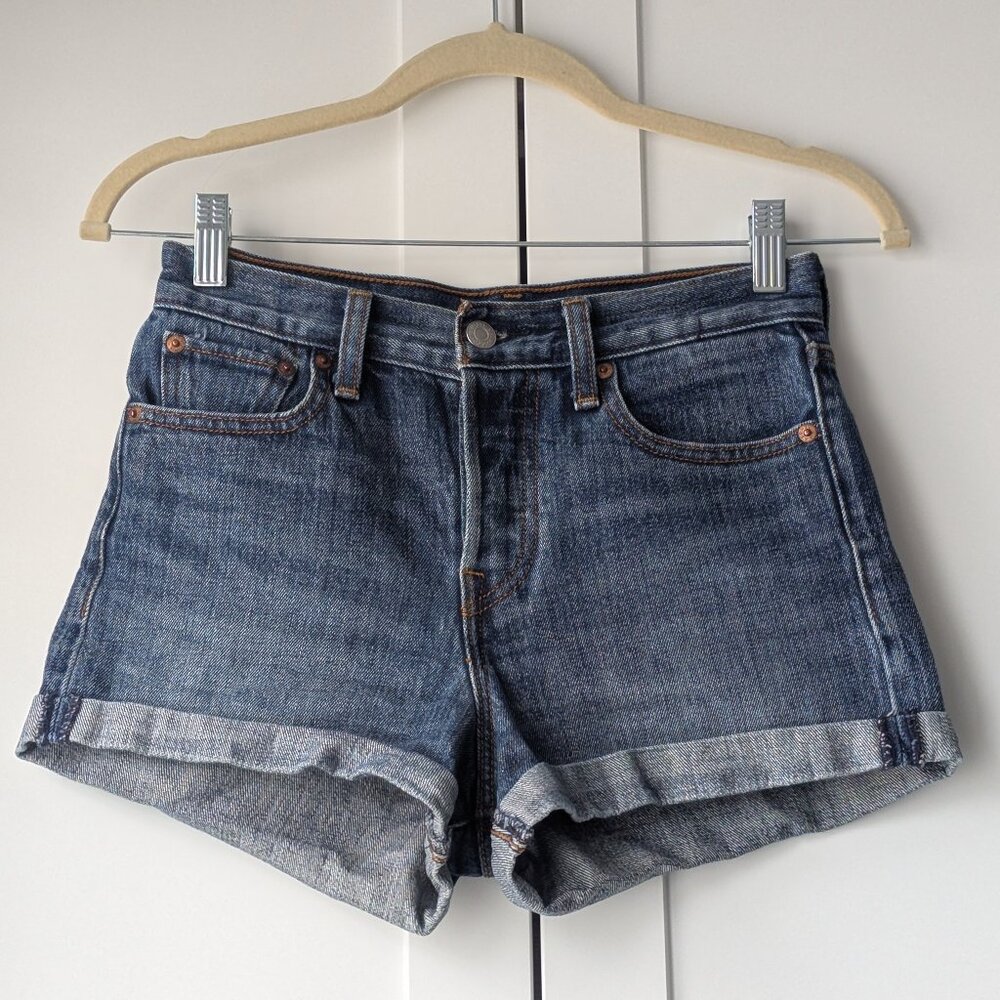 Levi's High Rise Denim Shorts - Picture 1 of 3
